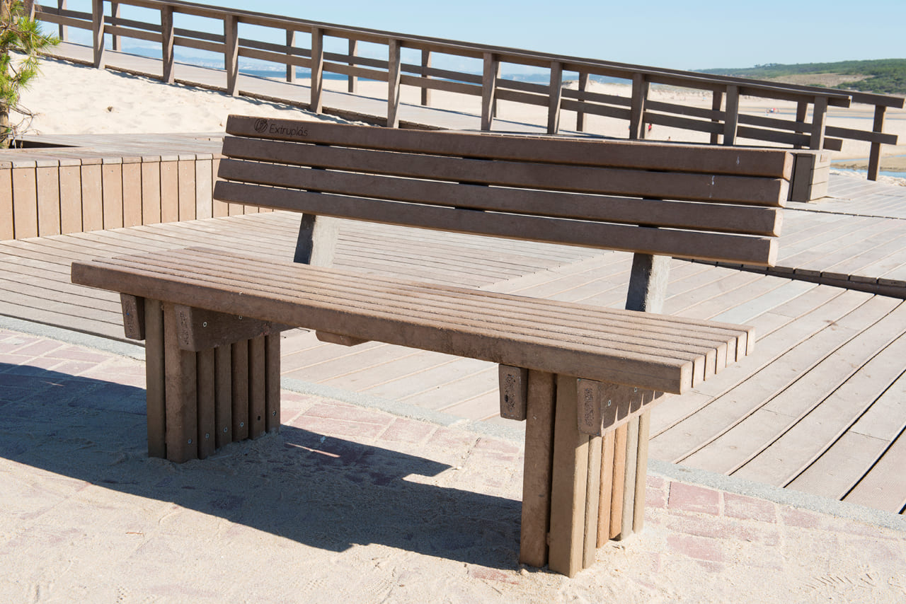 Bench made from recycled cards at Santander Portugal.