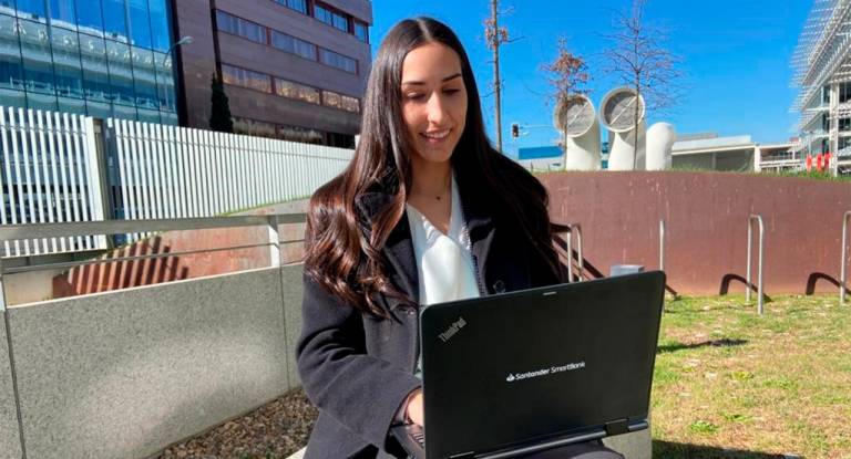 Santander e IBM ofrecen 1.000 becas Digital Experience para formar a ...
