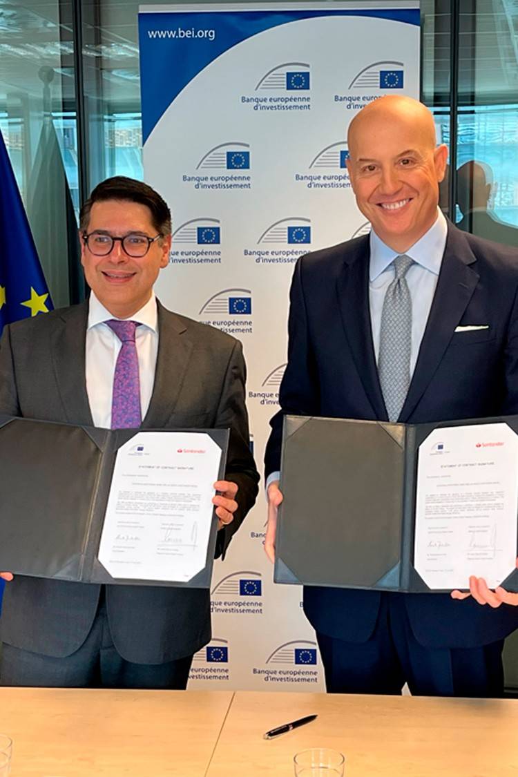 EIB grants 300 million to Banco Santander Brasil for small-scale solar  energy investments