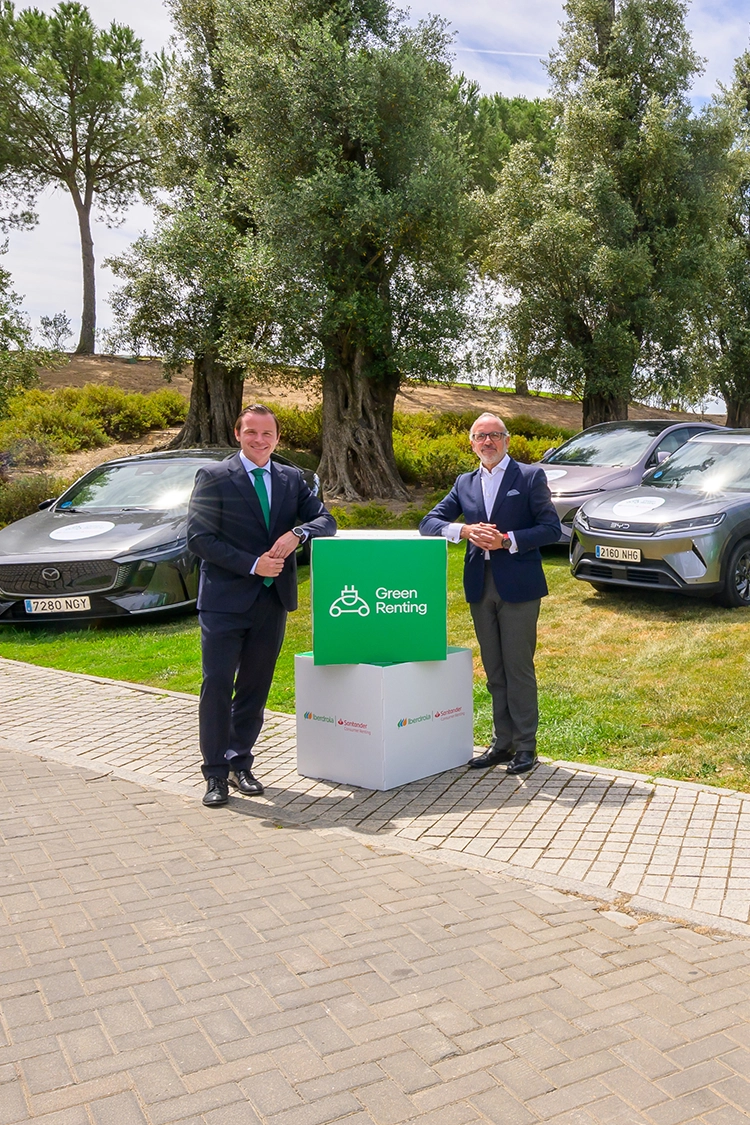 Luis Buil, director de Smart Solutions de Iberdrola y Fernando Jañez, director general de Santander Consumer Bank España