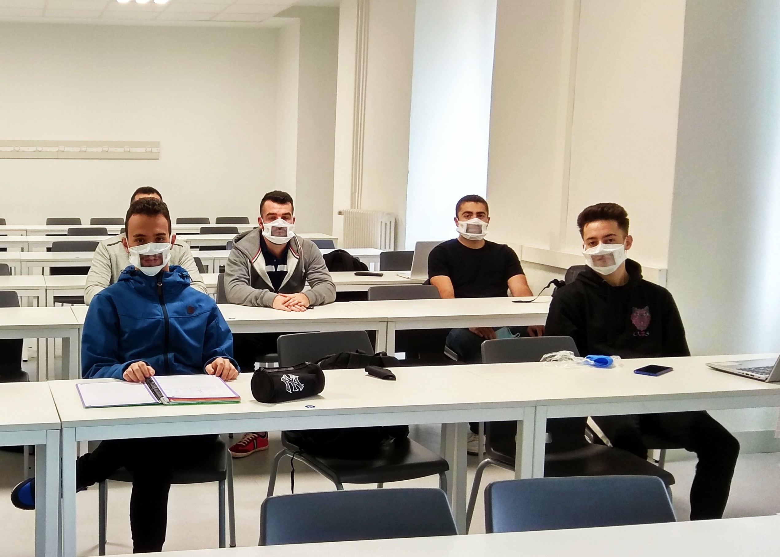 Communication masks at Spanish universities