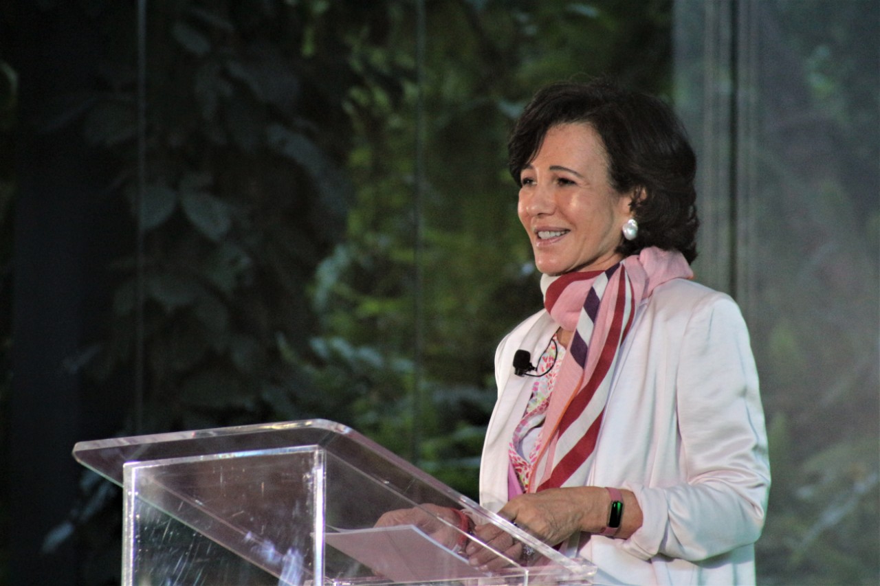 Ana Botín, Presidenta de Banco Santander, en el Foro Santander Sustentable México