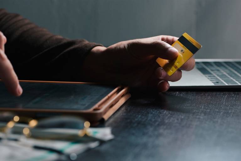 What is the CVV of a bank card? - Santander