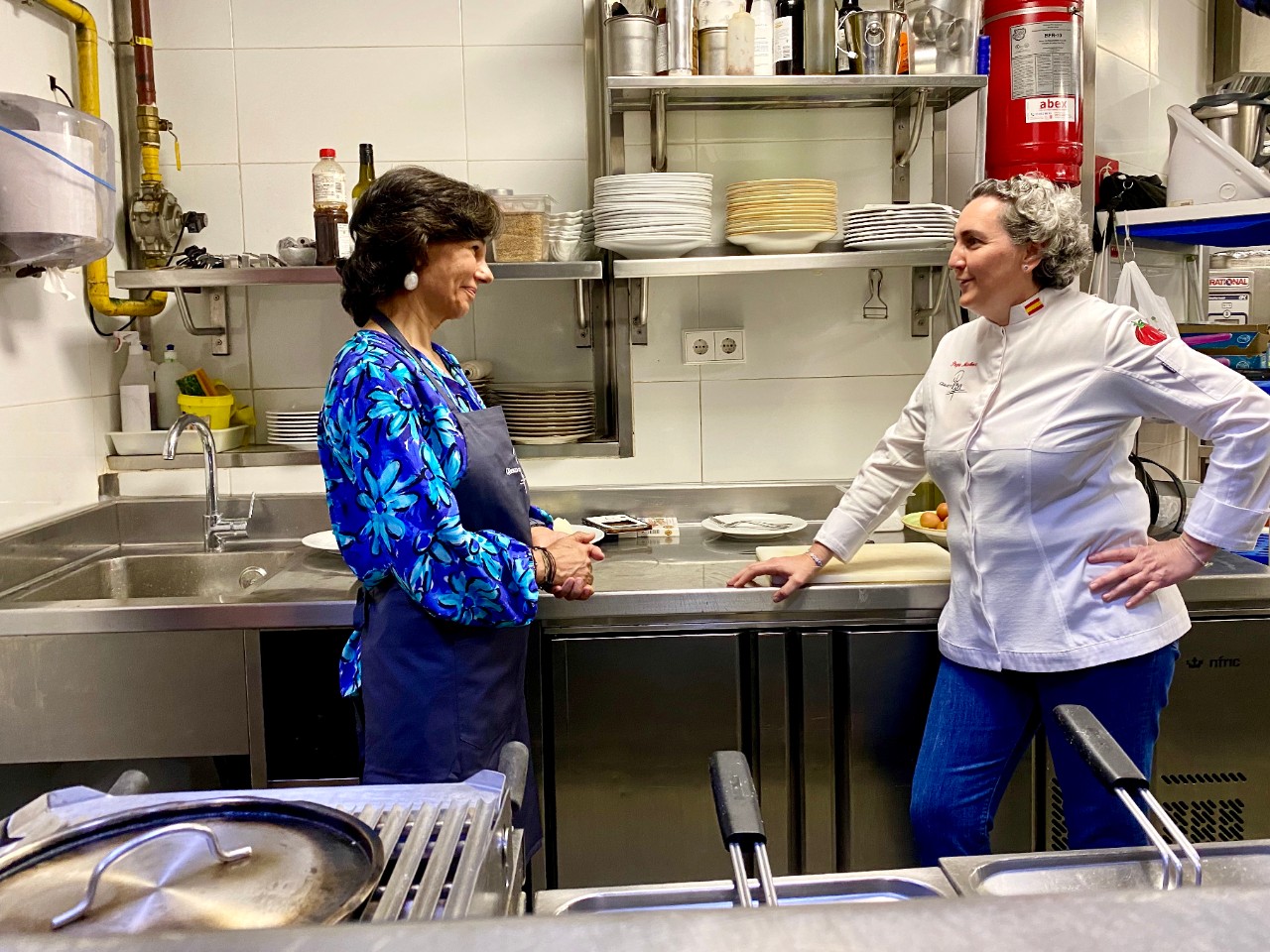 Ana Botín alongside chef Pepa Muñoz