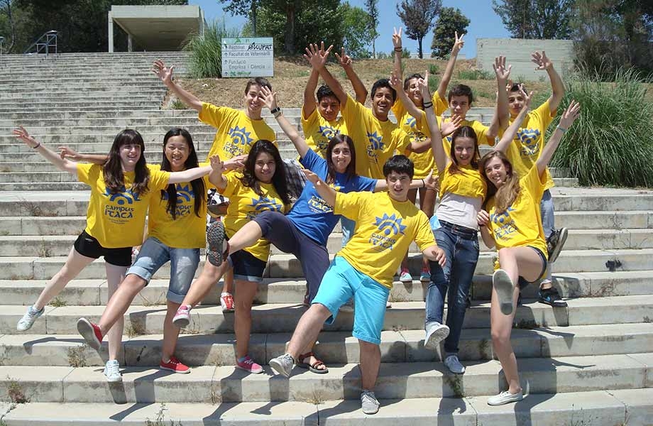 Estudiantes en el Campus Ítaca